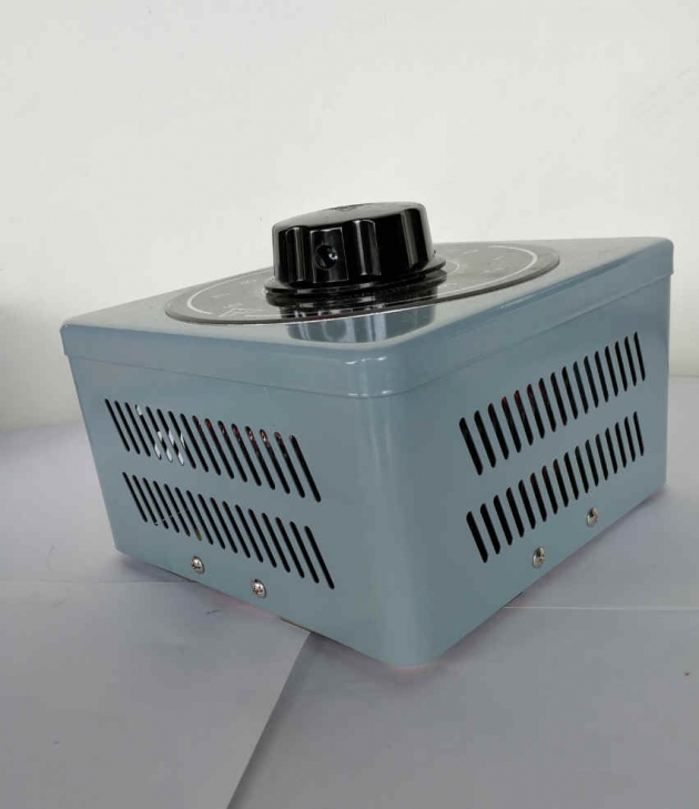 YH-215 Single Phase Variable Voltage Control Transformer, 3300VA (3.3KVA) 2